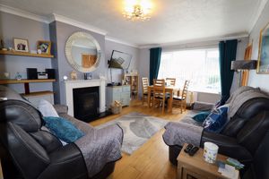 Lounge- click for photo gallery